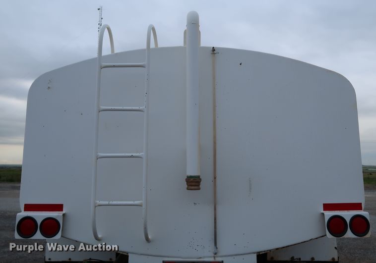 image for item KQ9795 1993 Kenworth T400  water truck