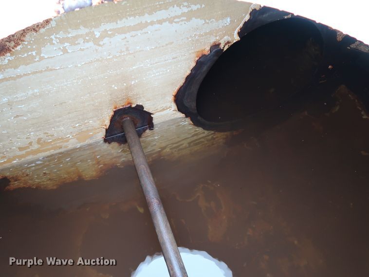 image for item KQ9795 1993 Kenworth T400  water truck