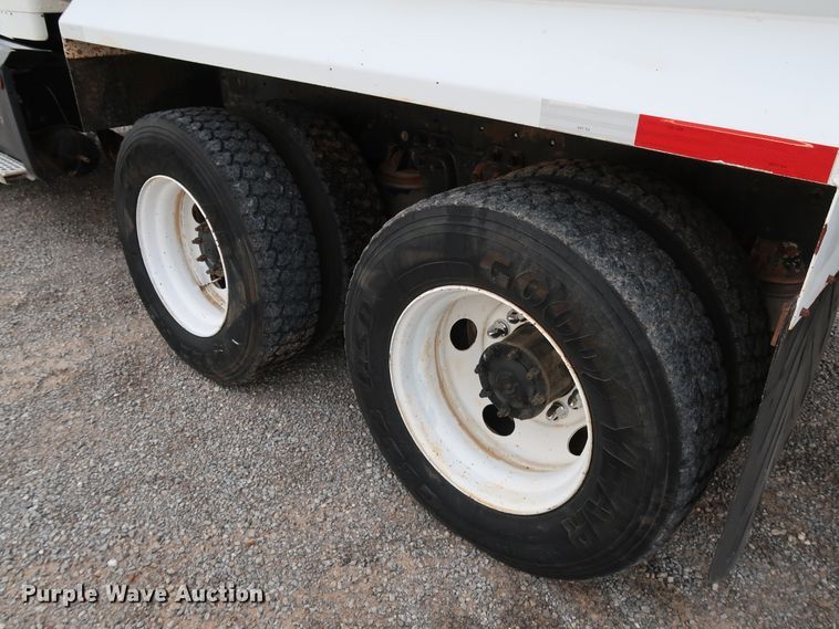 image for item KQ9795 1993 Kenworth T400  water truck