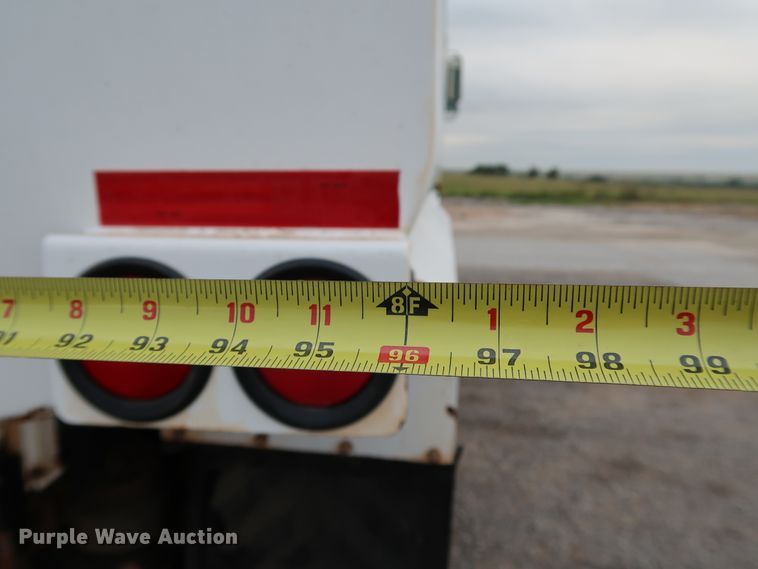 image for item KQ9795 1993 Kenworth T400  water truck