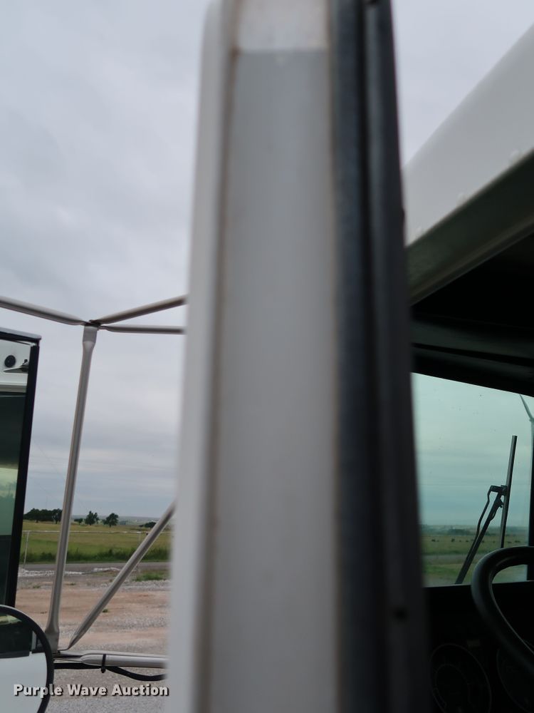 image for item KQ9795 1993 Kenworth T400  water truck