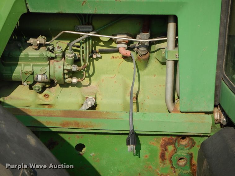 image for item KV9224 1994 John Deere 6400  MFWD tractor