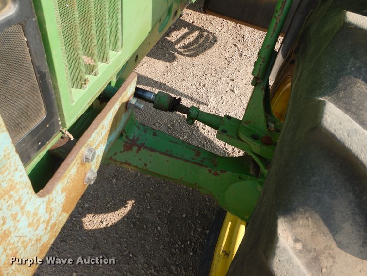 image for item KV9224 1994 John Deere 6400  MFWD tractor