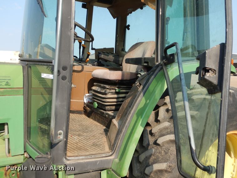 image for item KV9224 1994 John Deere 6400  MFWD tractor