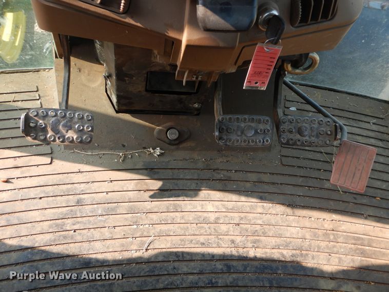 image for item KV9224 1994 John Deere 6400  MFWD tractor