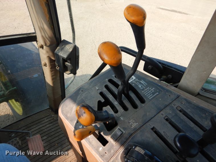 image for item KV9224 1994 John Deere 6400  MFWD tractor