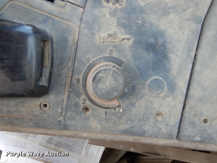 image for item KV9224 1994 John Deere 6400  MFWD tractor