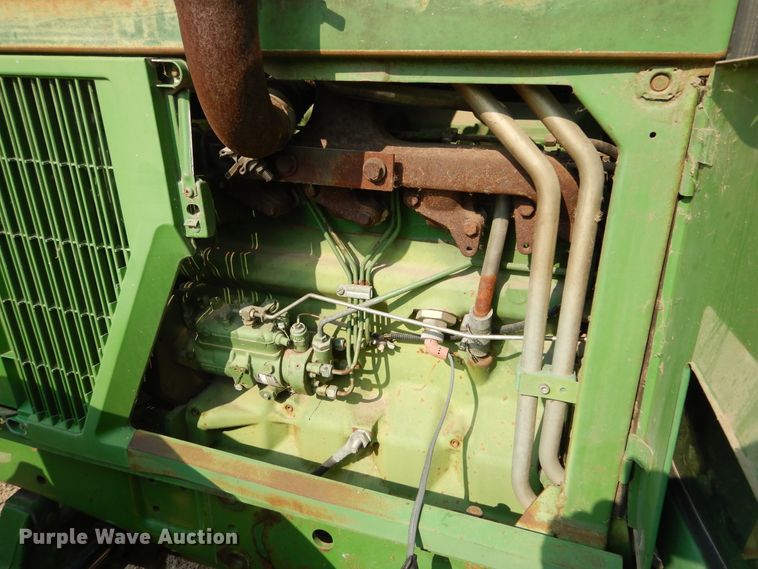 image for item KV9224 1994 John Deere 6400  MFWD tractor