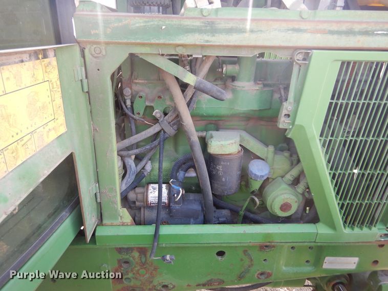 image for item KV9224 1994 John Deere 6400  MFWD tractor