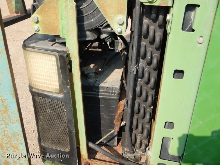 image for item KV9224 1994 John Deere 6400  MFWD tractor