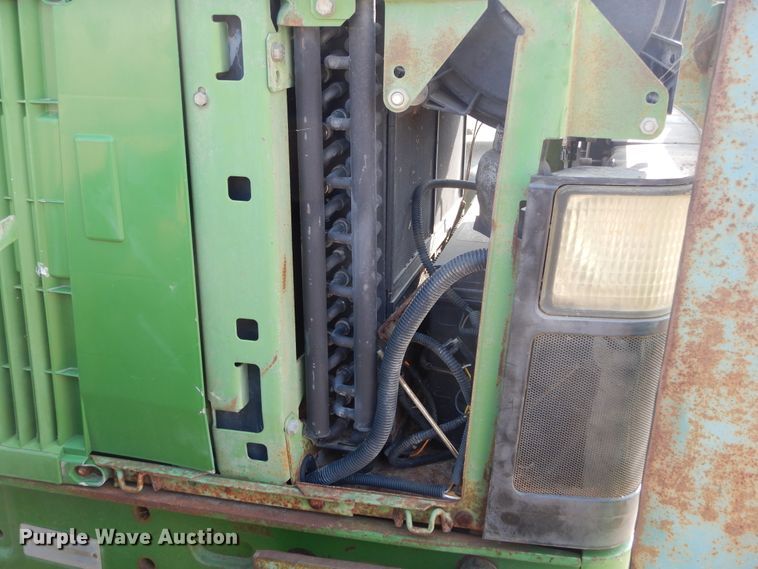 image for item KV9224 1994 John Deere 6400  MFWD tractor