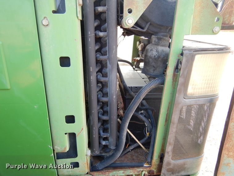 image for item KV9224 1994 John Deere 6400  MFWD tractor