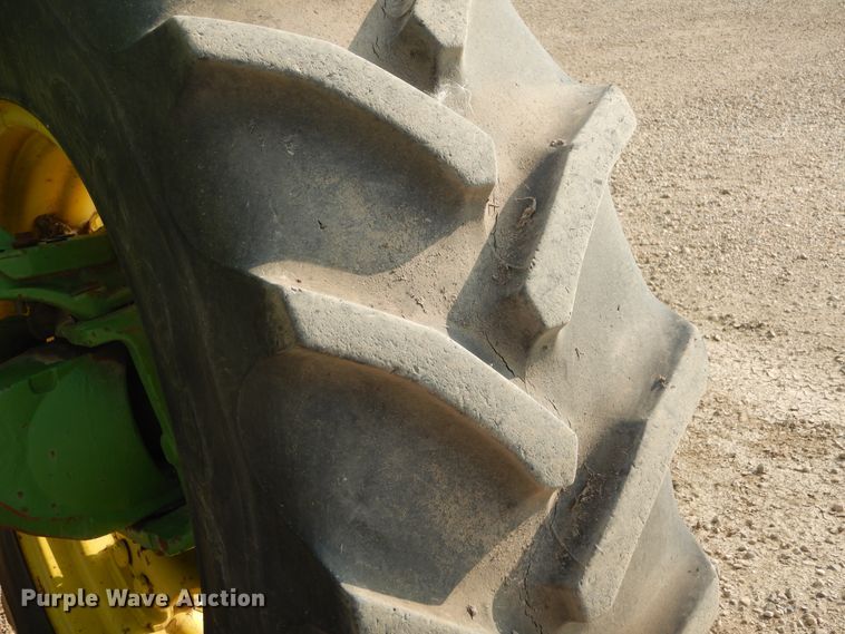 image for item KV9224 1994 John Deere 6400  MFWD tractor