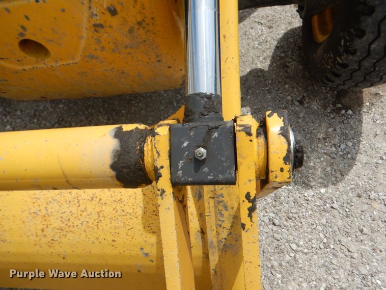 image for item KW9834 2013 New Holland B95C  backhoe
