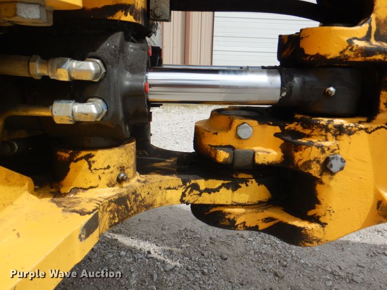 image for item KW9834 2013 New Holland B95C  backhoe