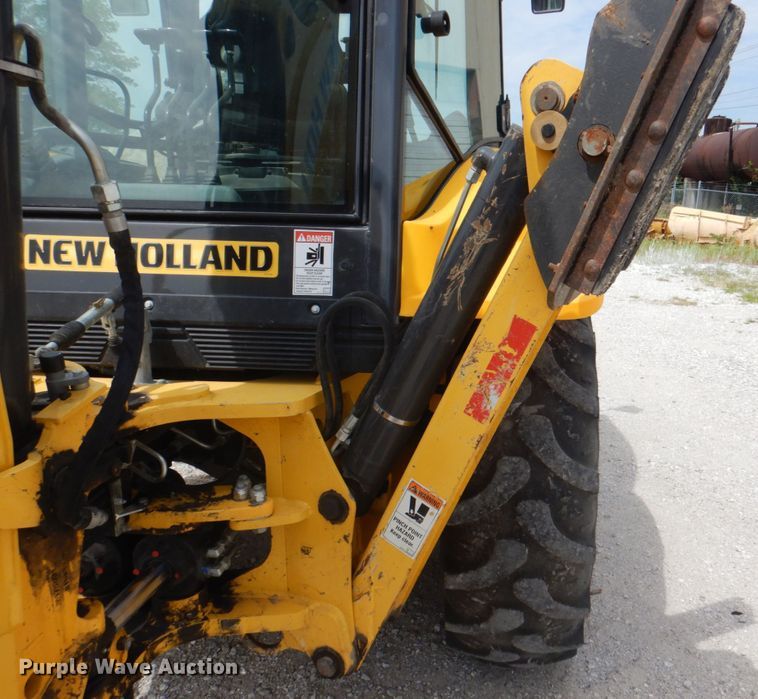 image for item KW9834 2013 New Holland B95C  backhoe