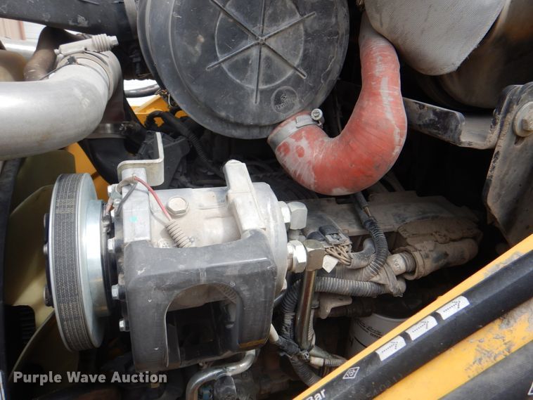 image for item KW9834 2013 New Holland B95C  backhoe