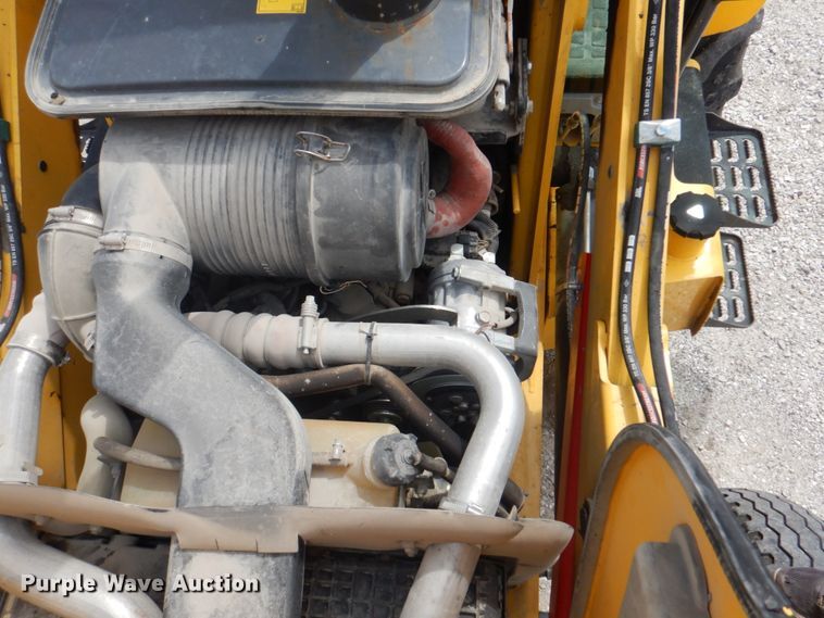 image for item KW9834 2013 New Holland B95C  backhoe