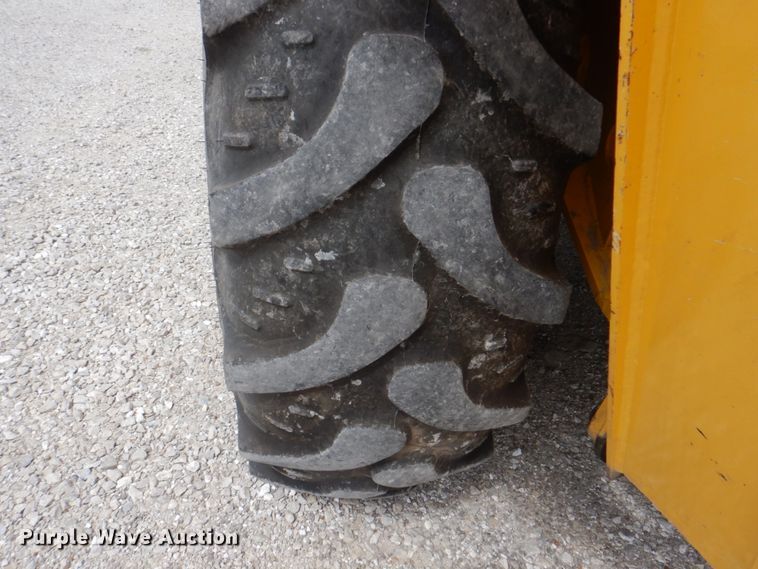 image for item KW9834 2013 New Holland B95C  backhoe