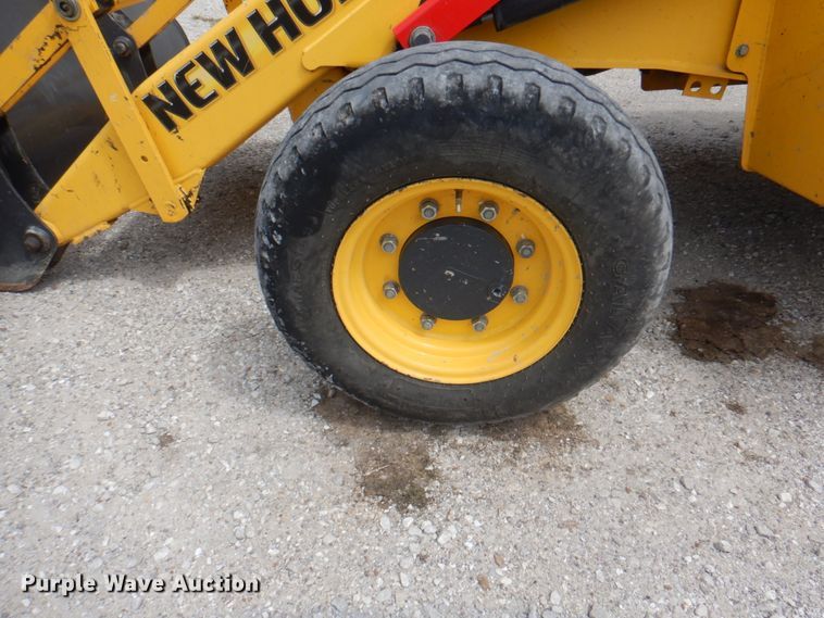 image for item KW9834 2013 New Holland B95C  backhoe