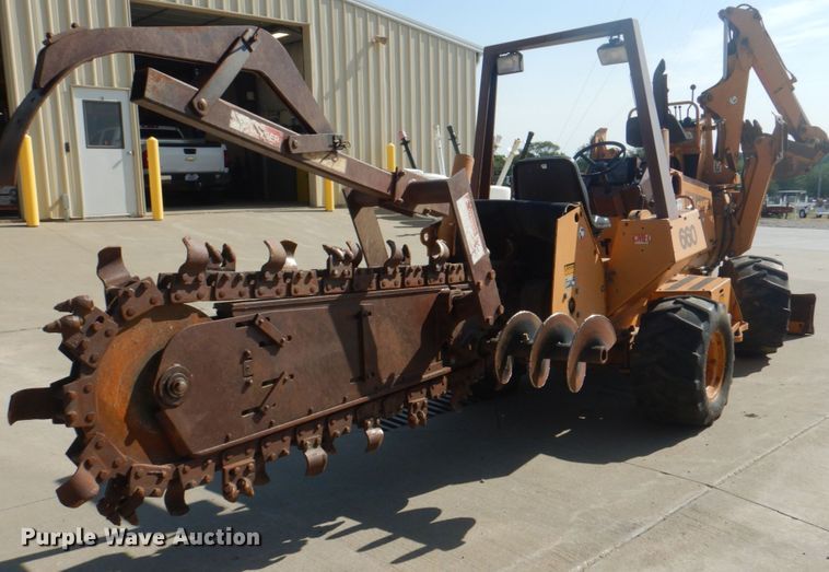 image for item KW9878 1992 Case 660  trencher