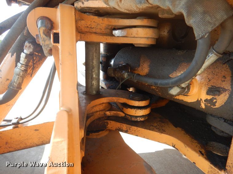 image for item KW9878 1992 Case 660  trencher