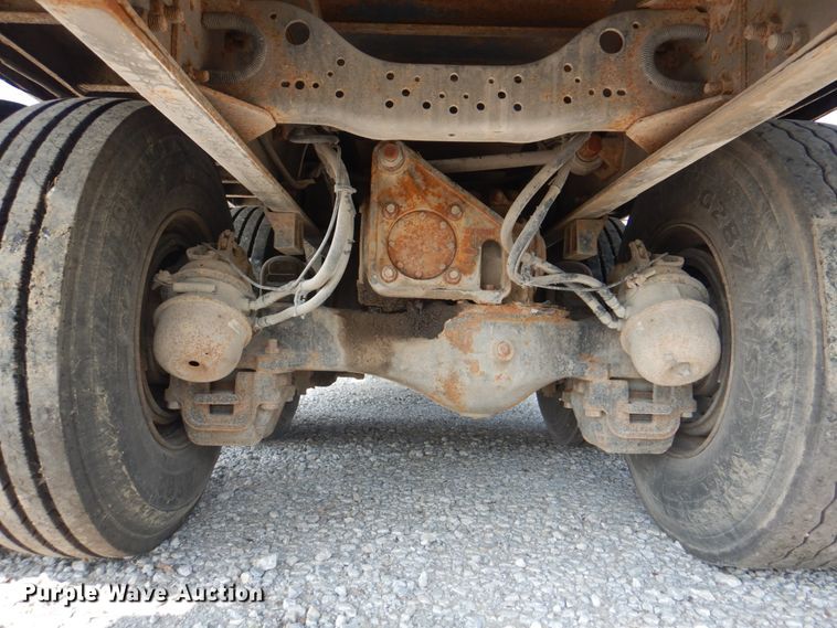 image for item KW9879 2009 Mack Mammoth  refuse truck