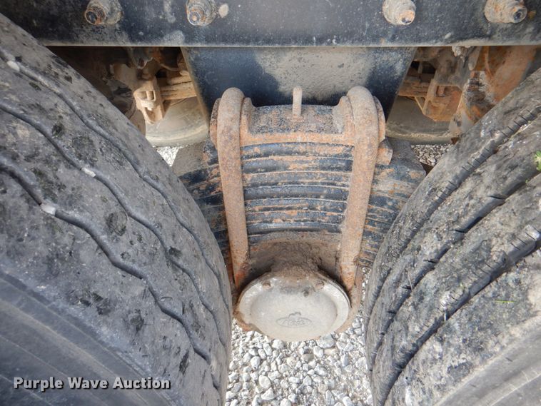 image for item KW9879 2009 Mack Mammoth  refuse truck