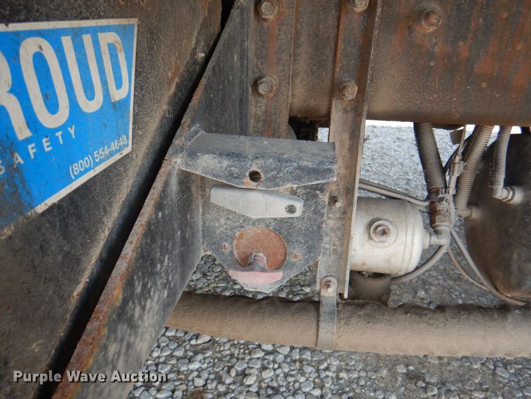 image for item KW9879 2009 Mack Mammoth  refuse truck