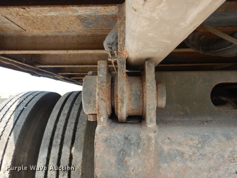 image for item KW9879 2009 Mack Mammoth  refuse truck