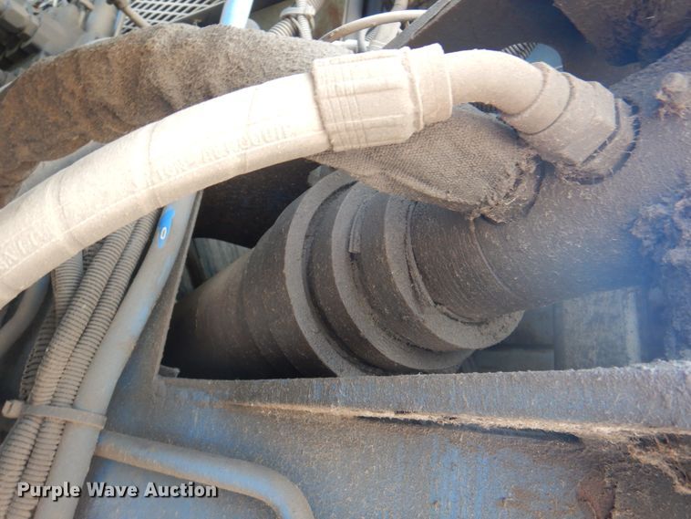 image for item KW9879 2009 Mack Mammoth  refuse truck