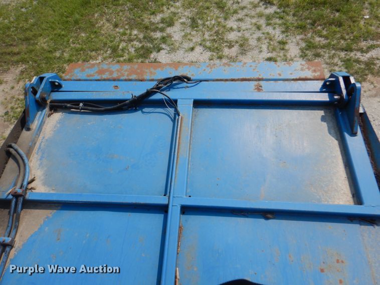 image for item KW9879 2009 Mack Mammoth  refuse truck