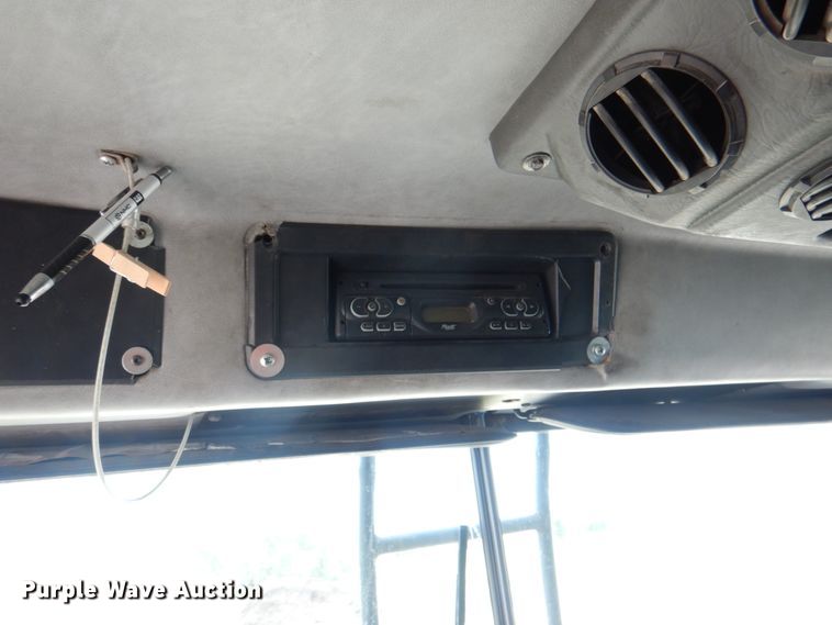 image for item KW9879 2009 Mack Mammoth  refuse truck