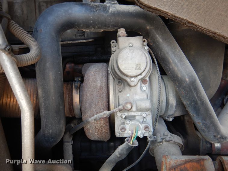 image for item KW9879 2009 Mack Mammoth  refuse truck