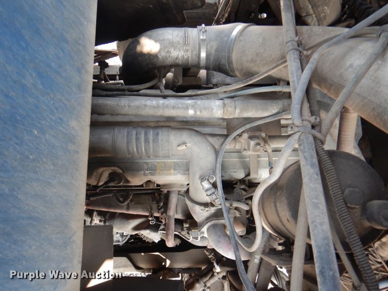 image for item KW9879 2009 Mack Mammoth  refuse truck