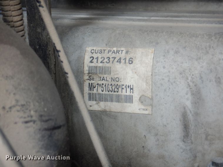 image for item KW9879 2009 Mack Mammoth  refuse truck