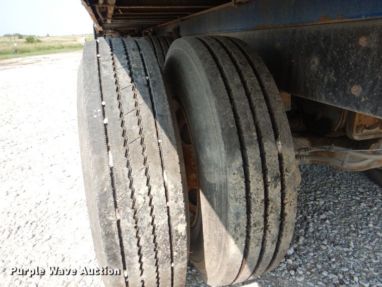 image for item KW9879 2009 Mack Mammoth  refuse truck