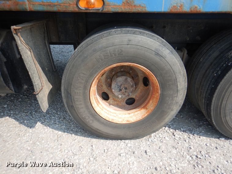 image for item KW9879 2009 Mack Mammoth  refuse truck