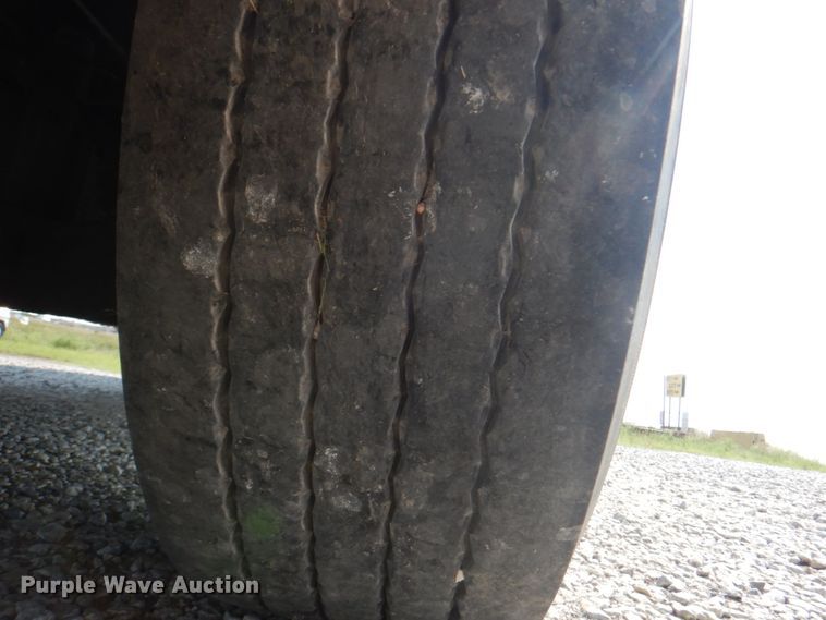 image for item KW9879 2009 Mack Mammoth  refuse truck