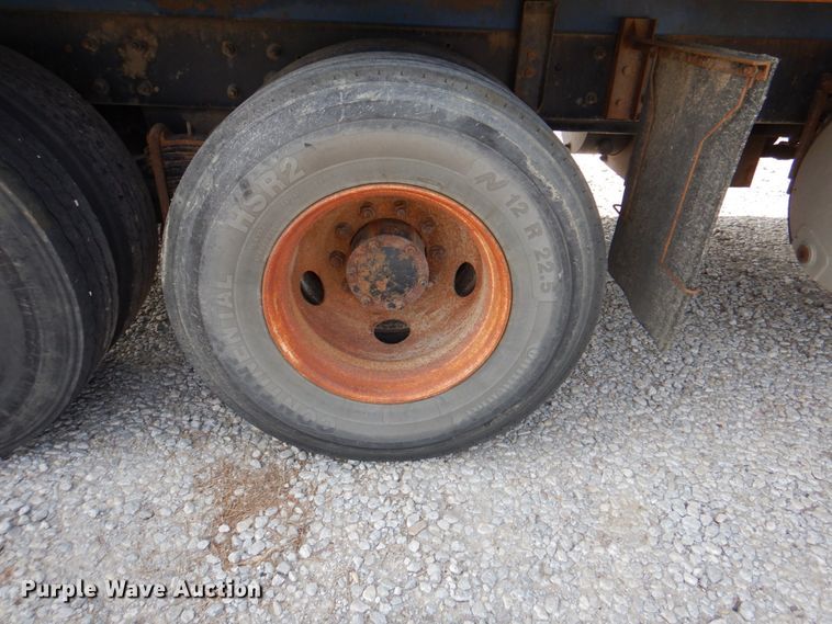 image for item KW9879 2009 Mack Mammoth  refuse truck