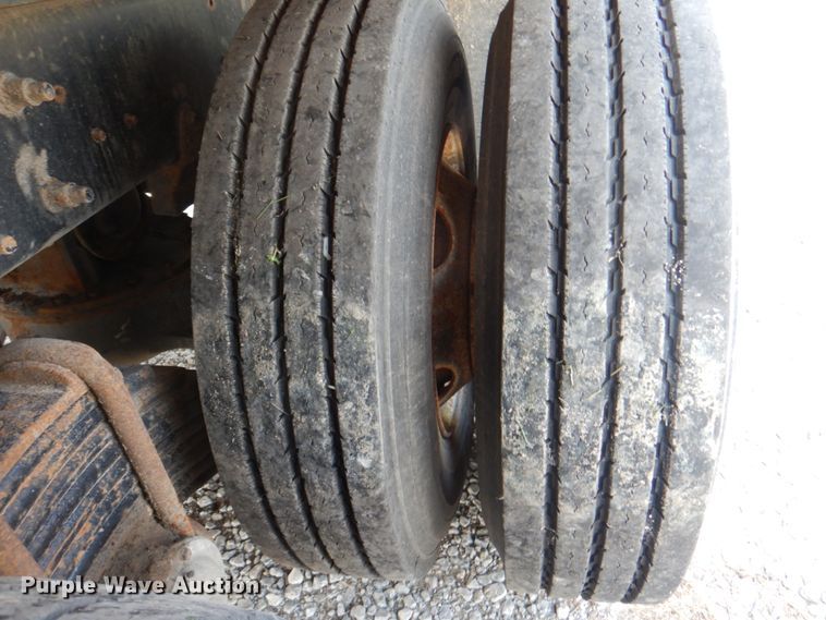 image for item KW9879 2009 Mack Mammoth  refuse truck