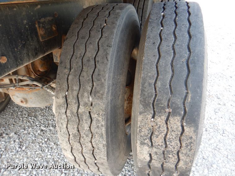 image for item KW9879 2009 Mack Mammoth  refuse truck