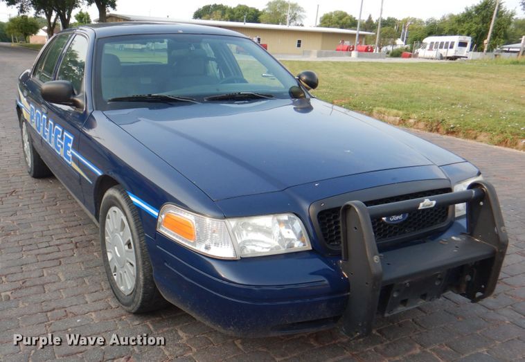 image for item KW9880 2008 Ford Crown Victoria Police Interceptor
