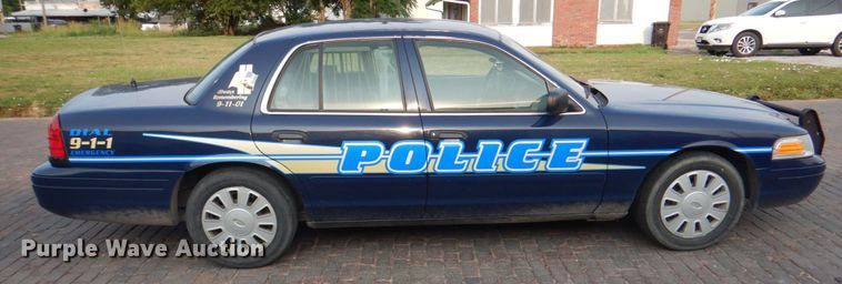 image for item KW9880 2008 Ford Crown Victoria Police Interceptor