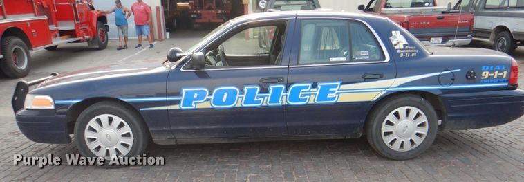 image for item KW9880 2008 Ford Crown Victoria Police Interceptor