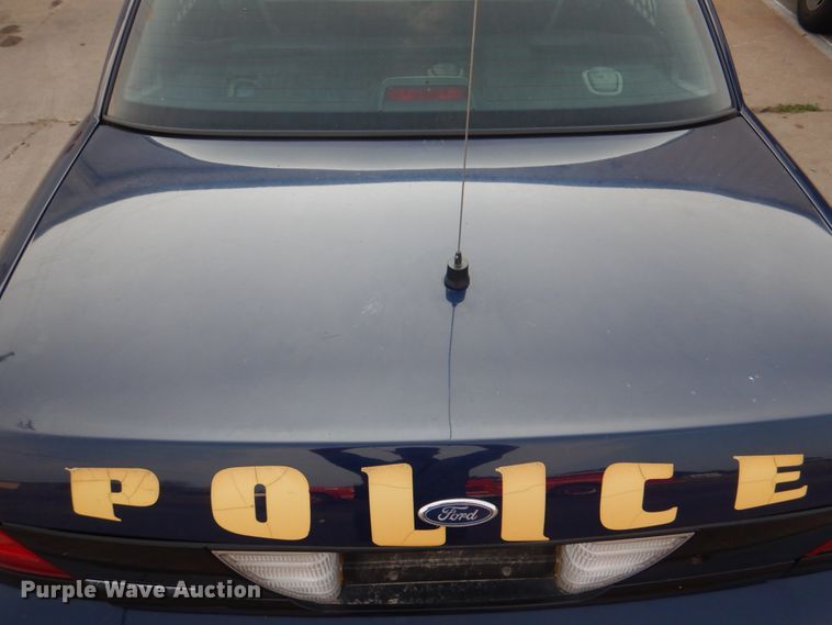 image for item KW9880 2008 Ford Crown Victoria Police Interceptor