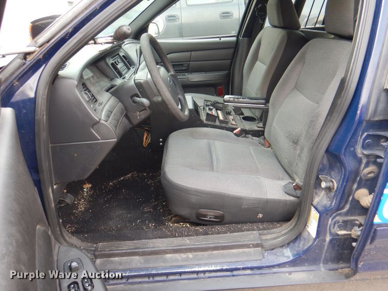image for item KW9880 2008 Ford Crown Victoria Police Interceptor