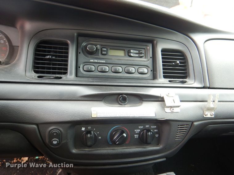 image for item KW9880 2008 Ford Crown Victoria Police Interceptor