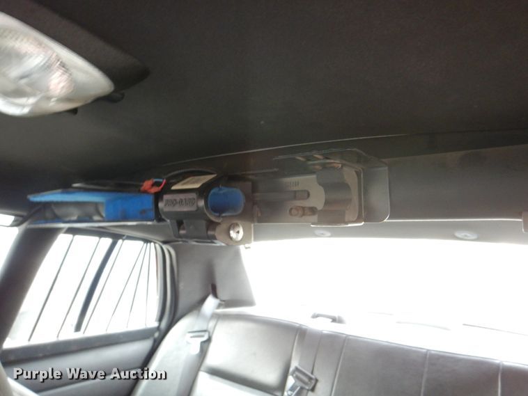 image for item KW9880 2008 Ford Crown Victoria Police Interceptor