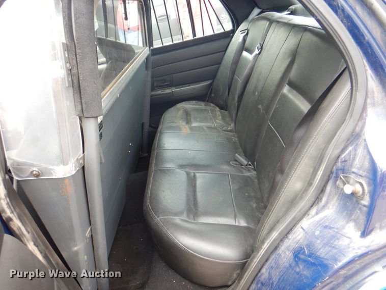 image for item KW9880 2008 Ford Crown Victoria Police Interceptor